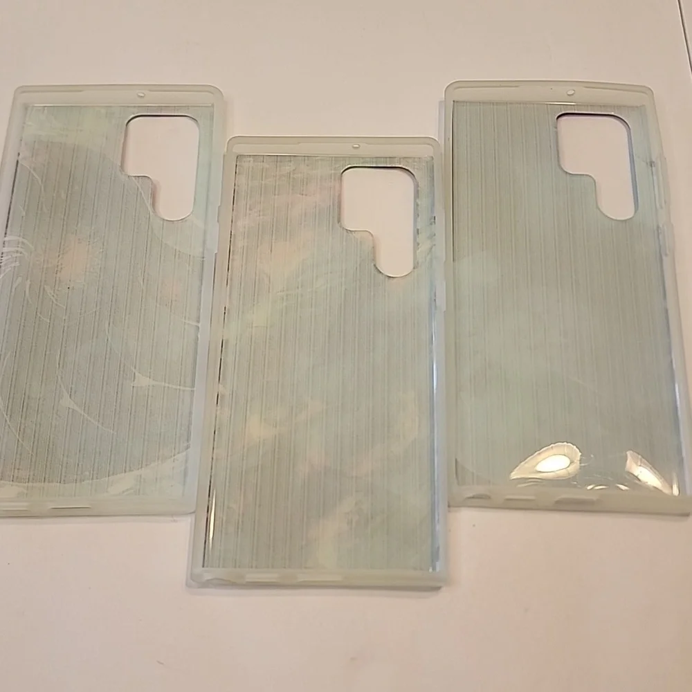 3 SAMSUNG 22 ULTRA CASES S22 ULTRA BRAND NEW NEVER USED. BOT 4 USED 1